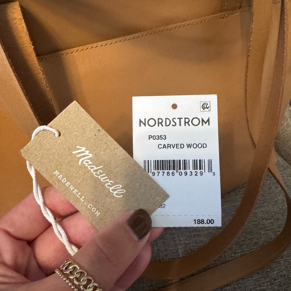Madewell Medium Essentials Leather East/West Tote in Carved Wood - Picture 3 of 6